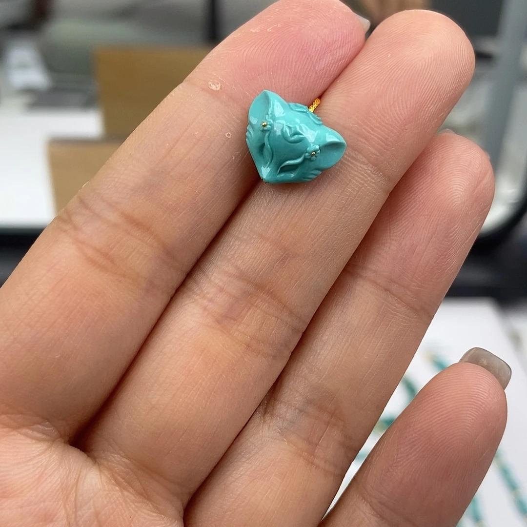 绿松石未镶嵌珠宝奇石