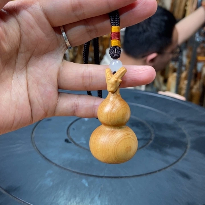 柏木（崖柏）手把件