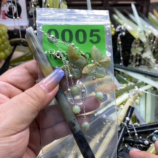 凝***栖蛇纹石玉未镶嵌发簪