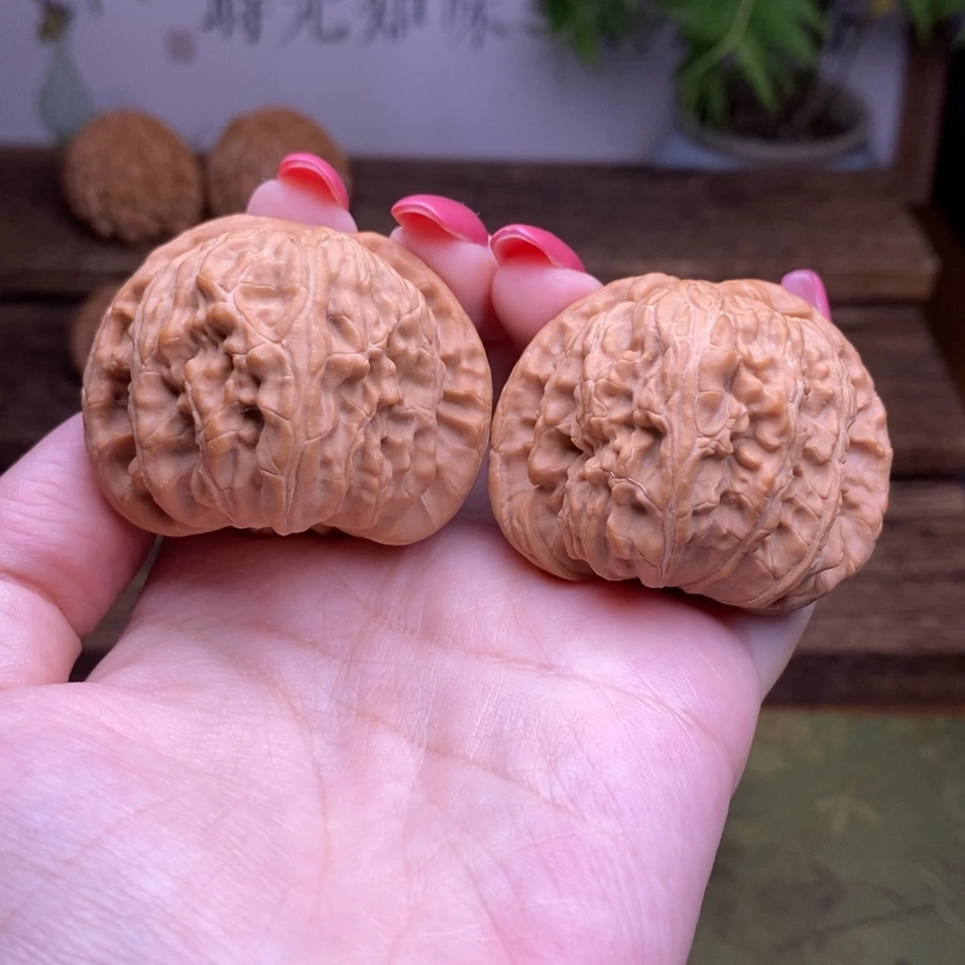 吊坠文玩核桃全品44+闷白狮子头头货