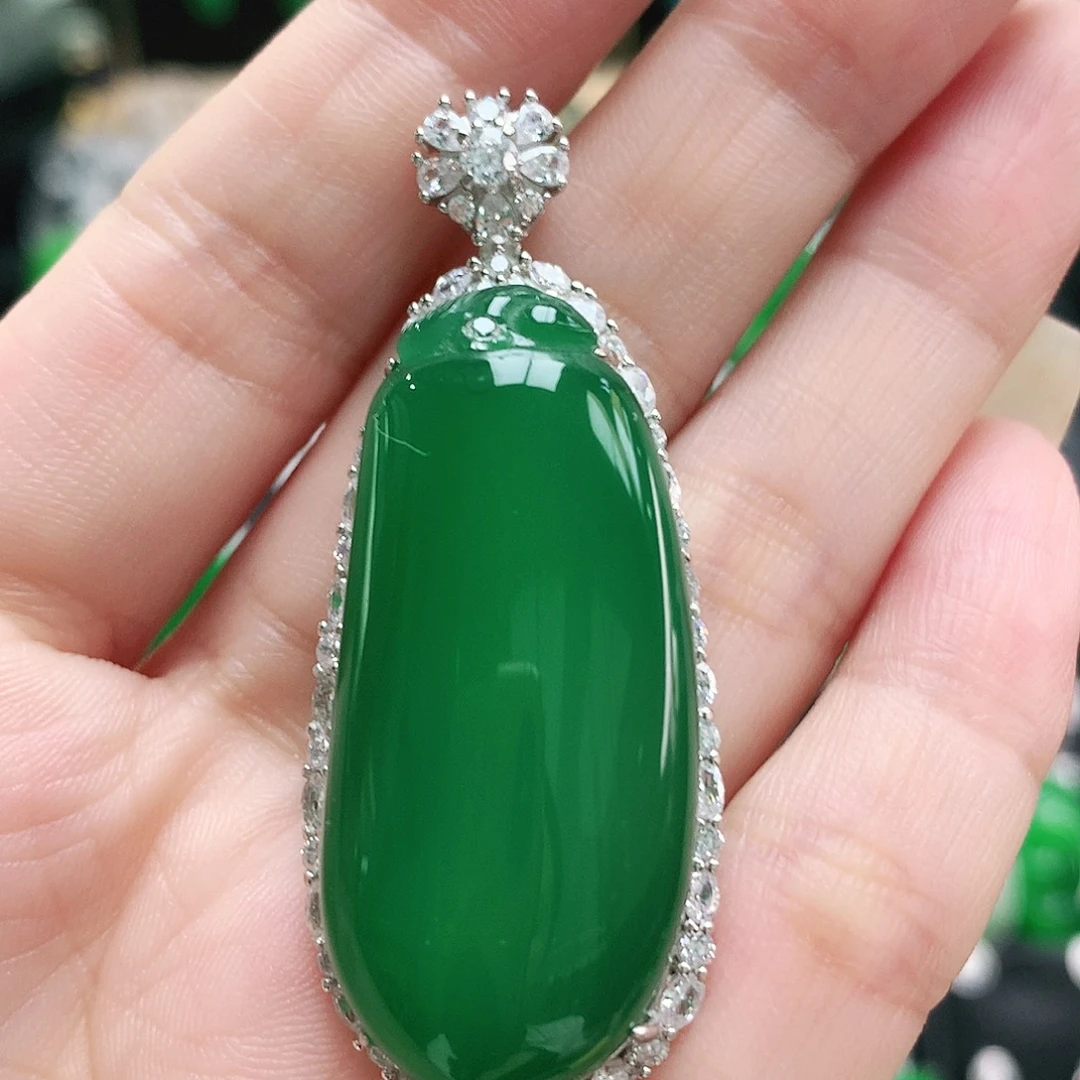 玛瑙/玉髓银S925镶嵌吊坠