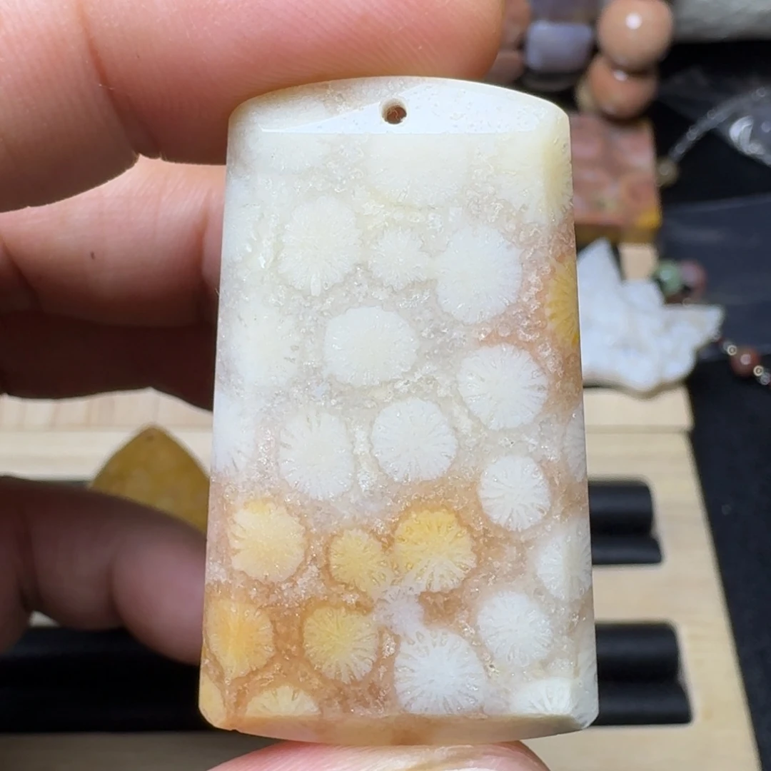 硅化玉未镶嵌纯天然色有机玉石保真色