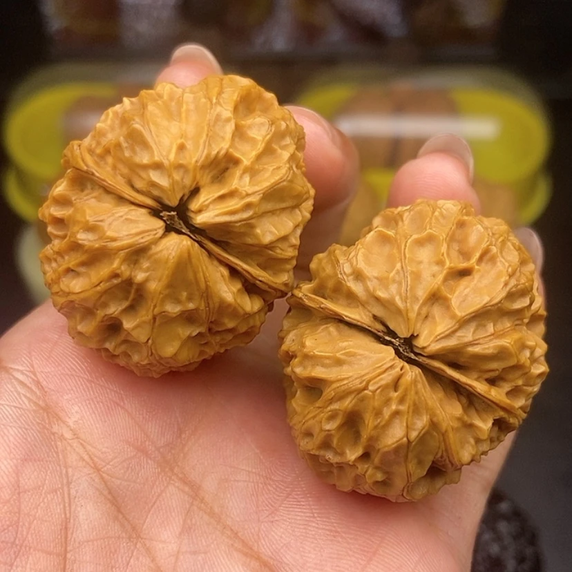 【闪购商品】文玩核桃把件40尺金蟾球