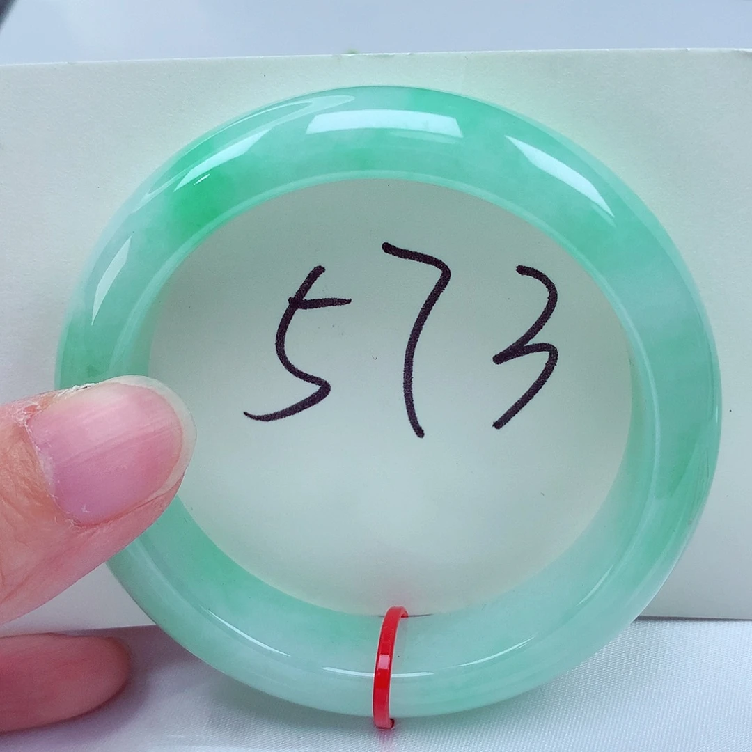 翡翠未镶嵌手镯翡翠