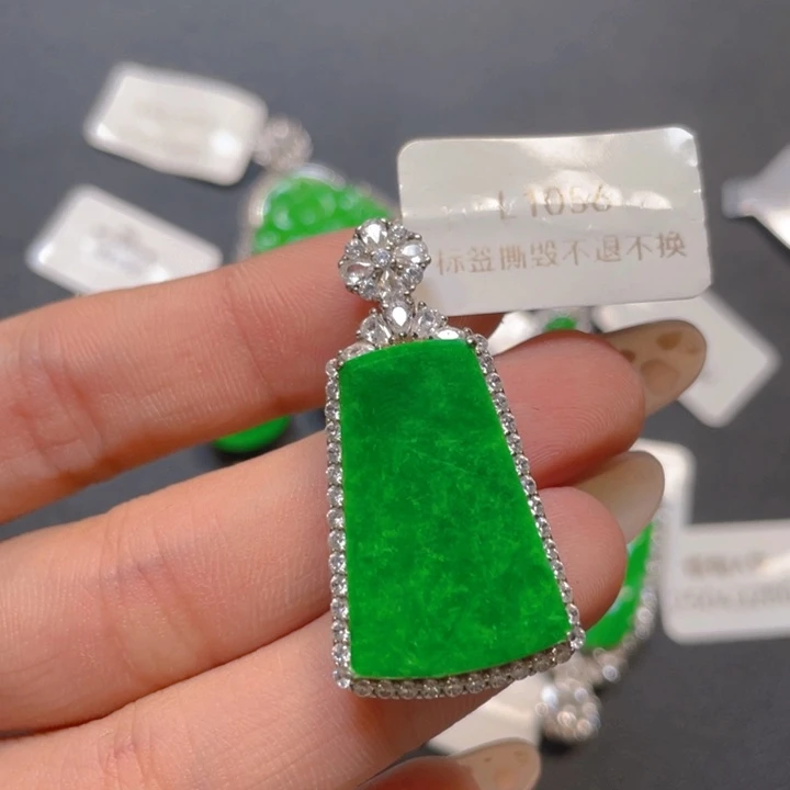 【闪购商品】翡翠银S925镶嵌颈饰翡翠