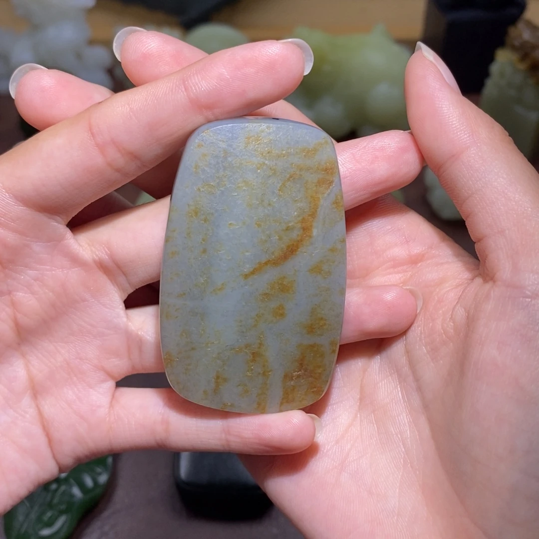 和田玉未镶嵌颈饰定制