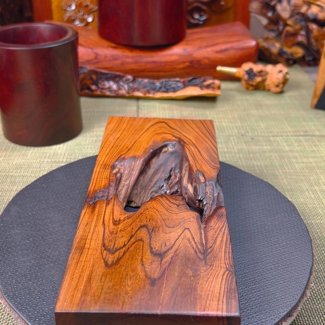 大果紫檀（缅甸花梨）培**金