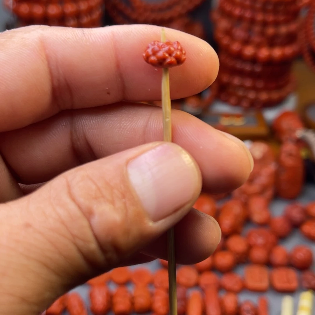 南红玛瑙瓦西精工莲花座卡10m m未镶嵌