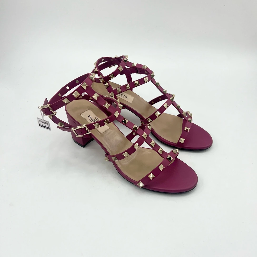99新 Valentino/华伦天奴 38.5码/玫红色铆钉高跟鞋/pp426438