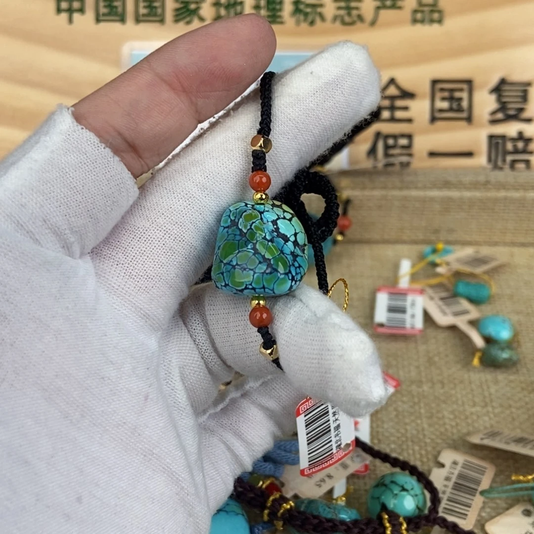 未镶嵌绿松石珠宝奇石