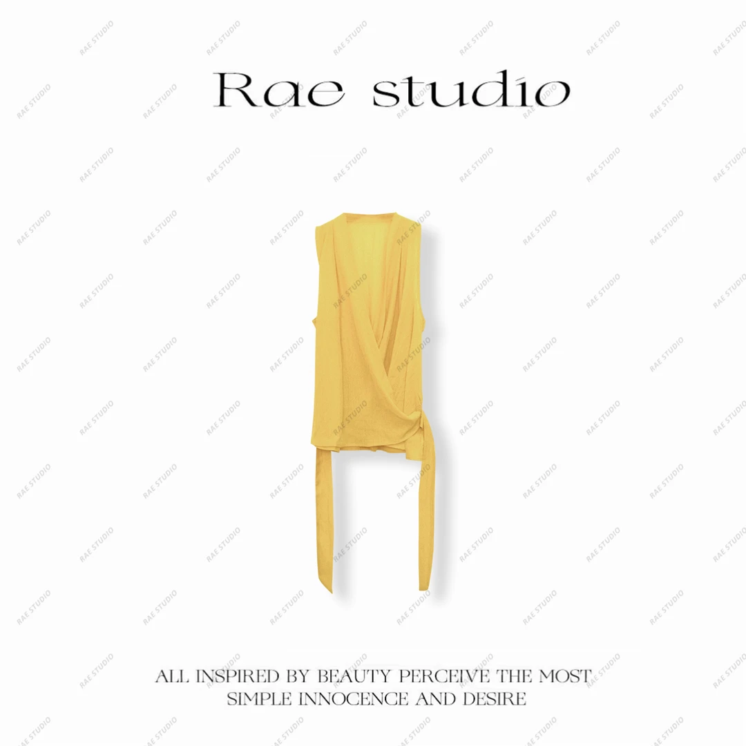 设计感v领气质锁骨天丝收腰挂脖无袖上衣 r477