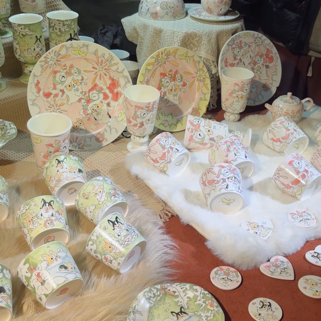 摆件陶瓷陶瓷陶瓷摊位图