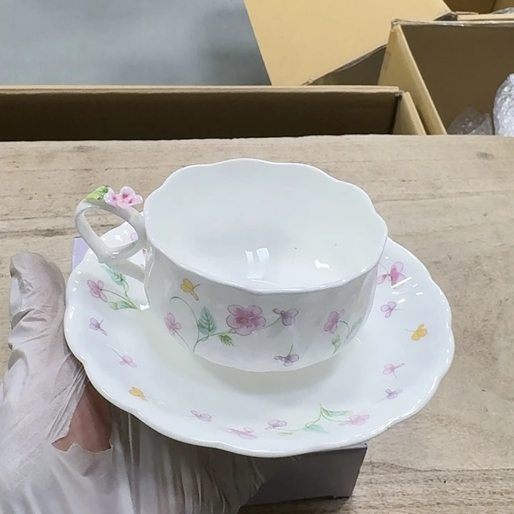 瓷片瑕疵哈哈哈哈哈哈哈哈