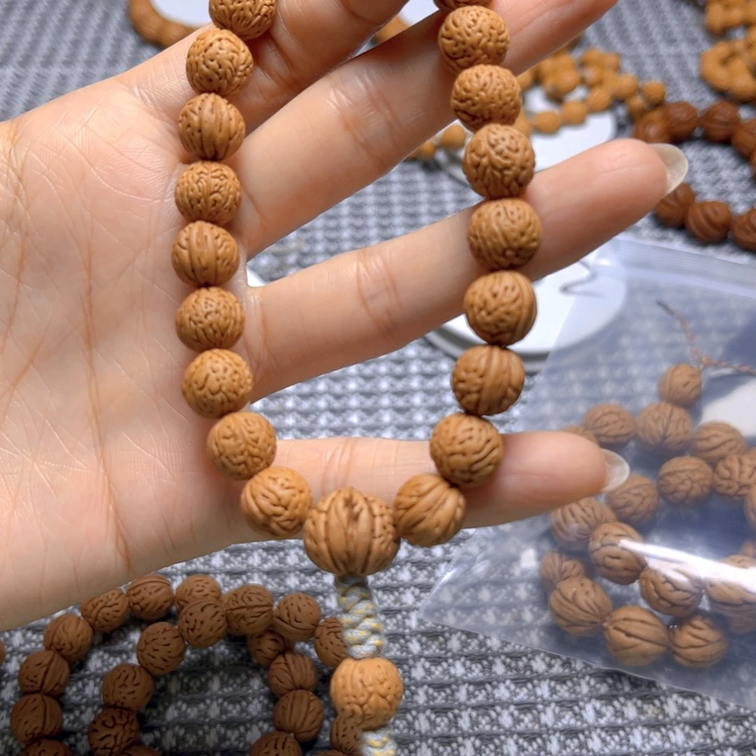 S***h手串桃核88888888