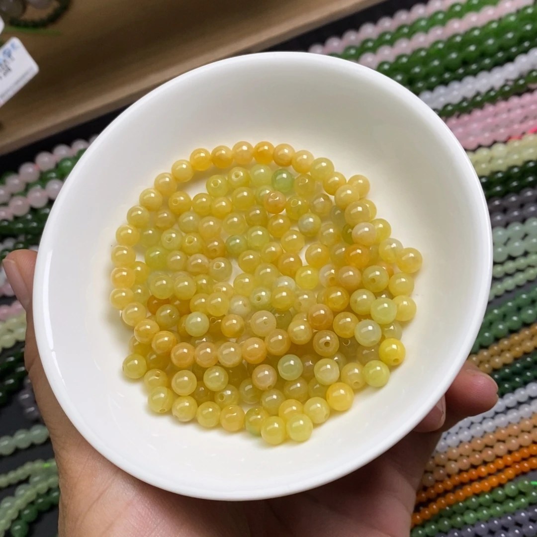 翡翠散珠卡6左右翡翠冰黄翡数量30颗