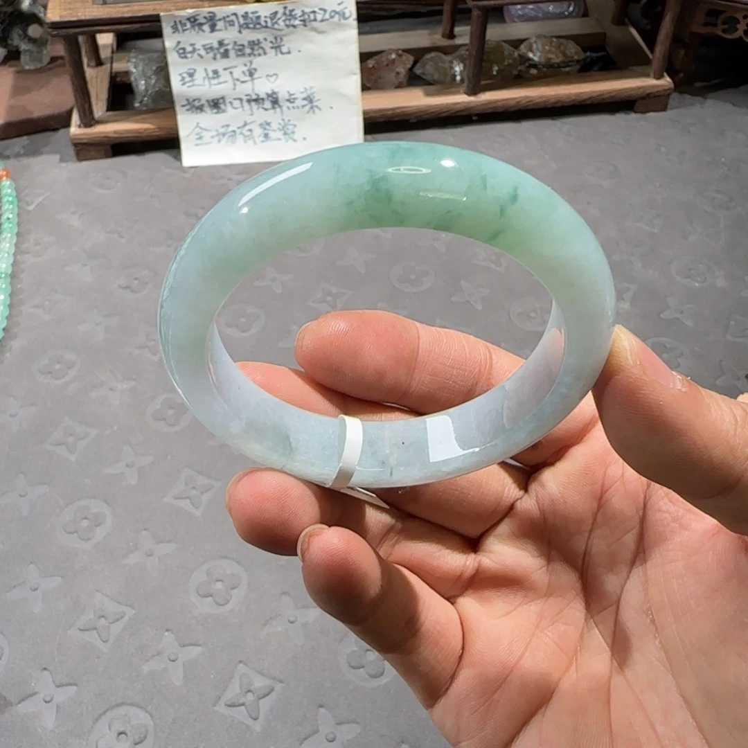 翡翠未镶嵌手镯53.6圈口