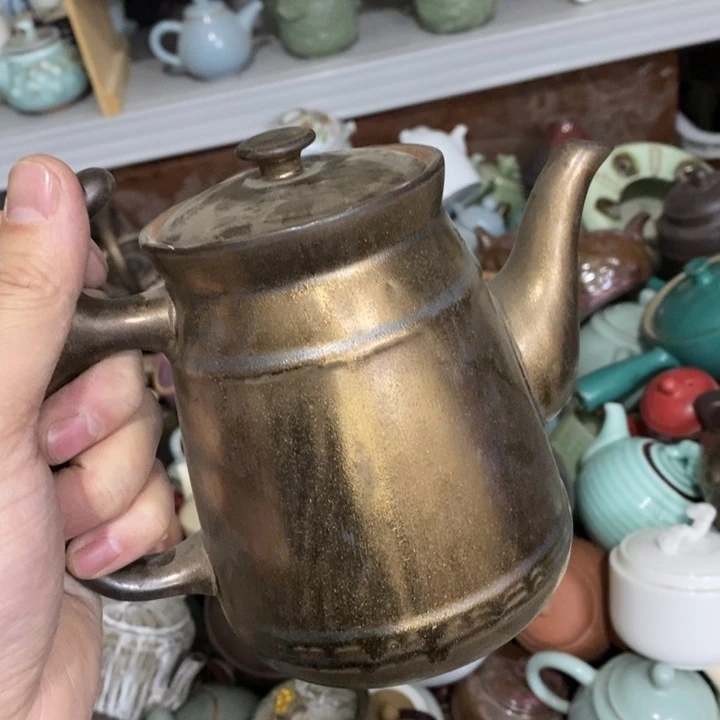 陶瓷艺术品及陶瓷壶