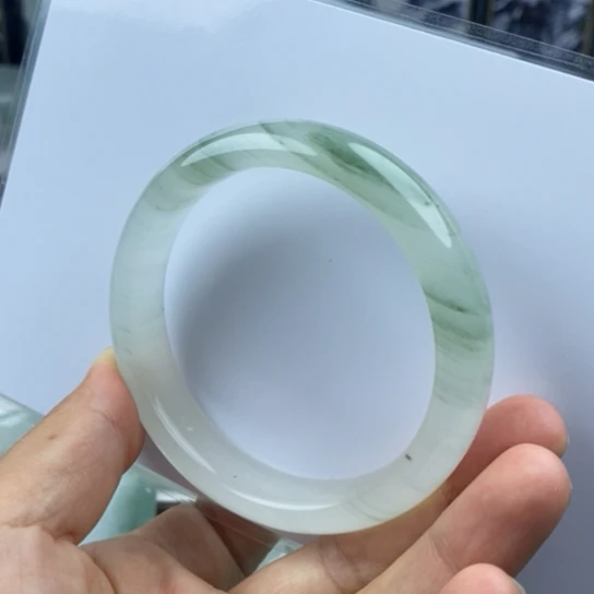 石英质玉（金丝玉）未镶嵌手镯