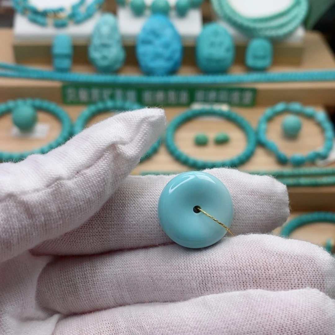 绿松石未镶嵌珠宝奇石