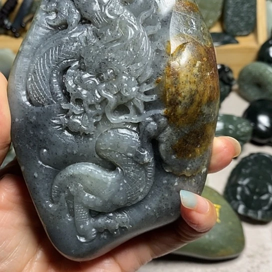 未镶嵌和田玉（糖玉）珠宝半成品此*