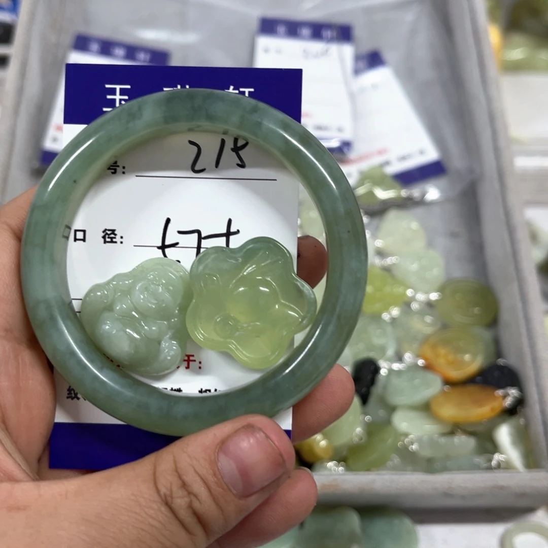 蛇纹石玉手镯未镶嵌夜*