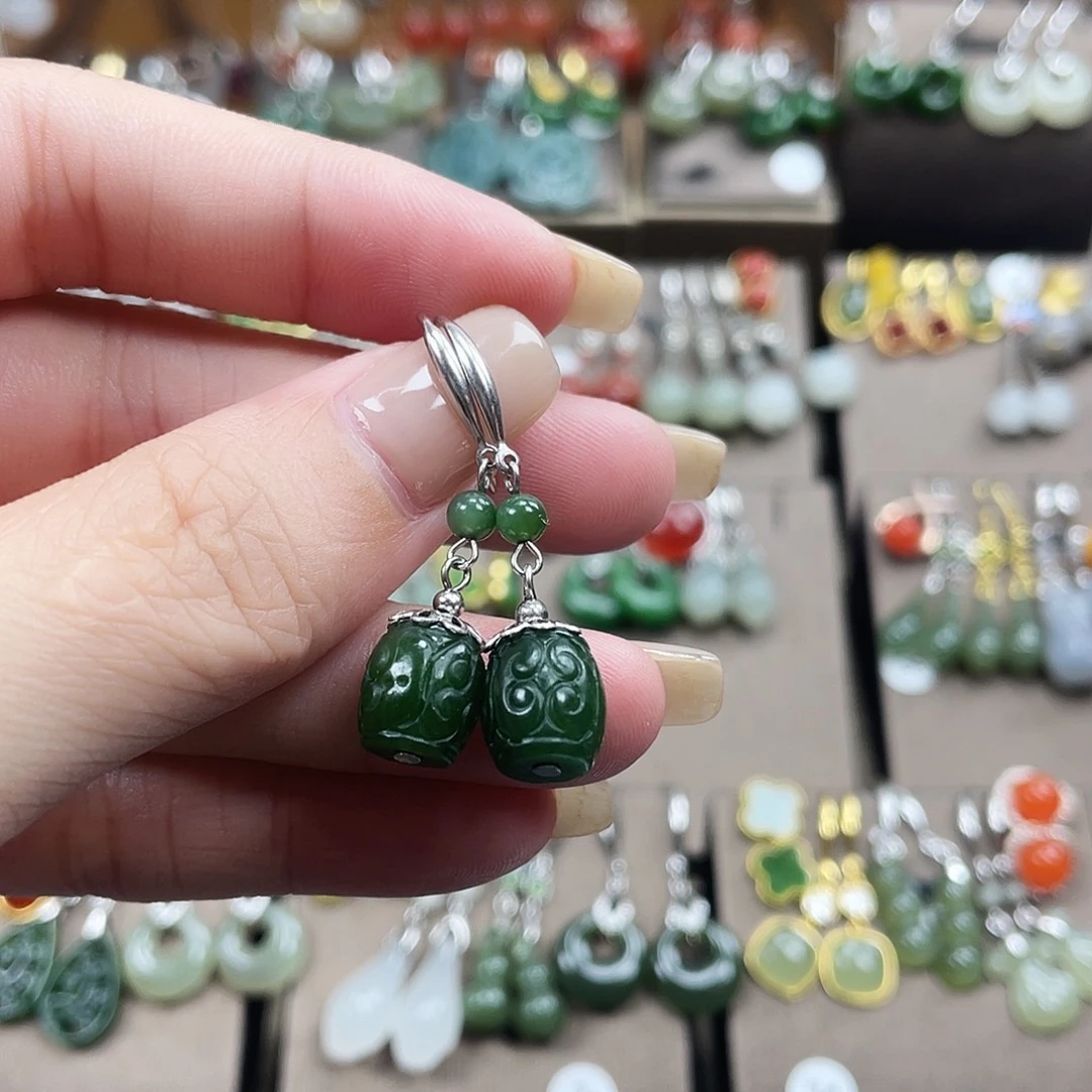 和田玉银S925镶嵌耳饰