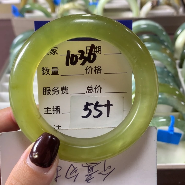 蛇纹石玉未镶嵌手镯1036