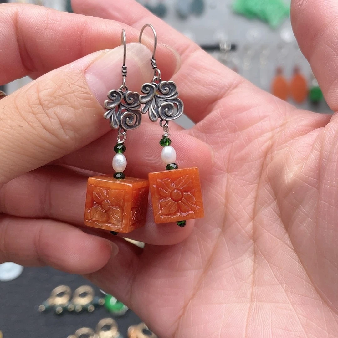 翡翠未镶嵌耳饰3687