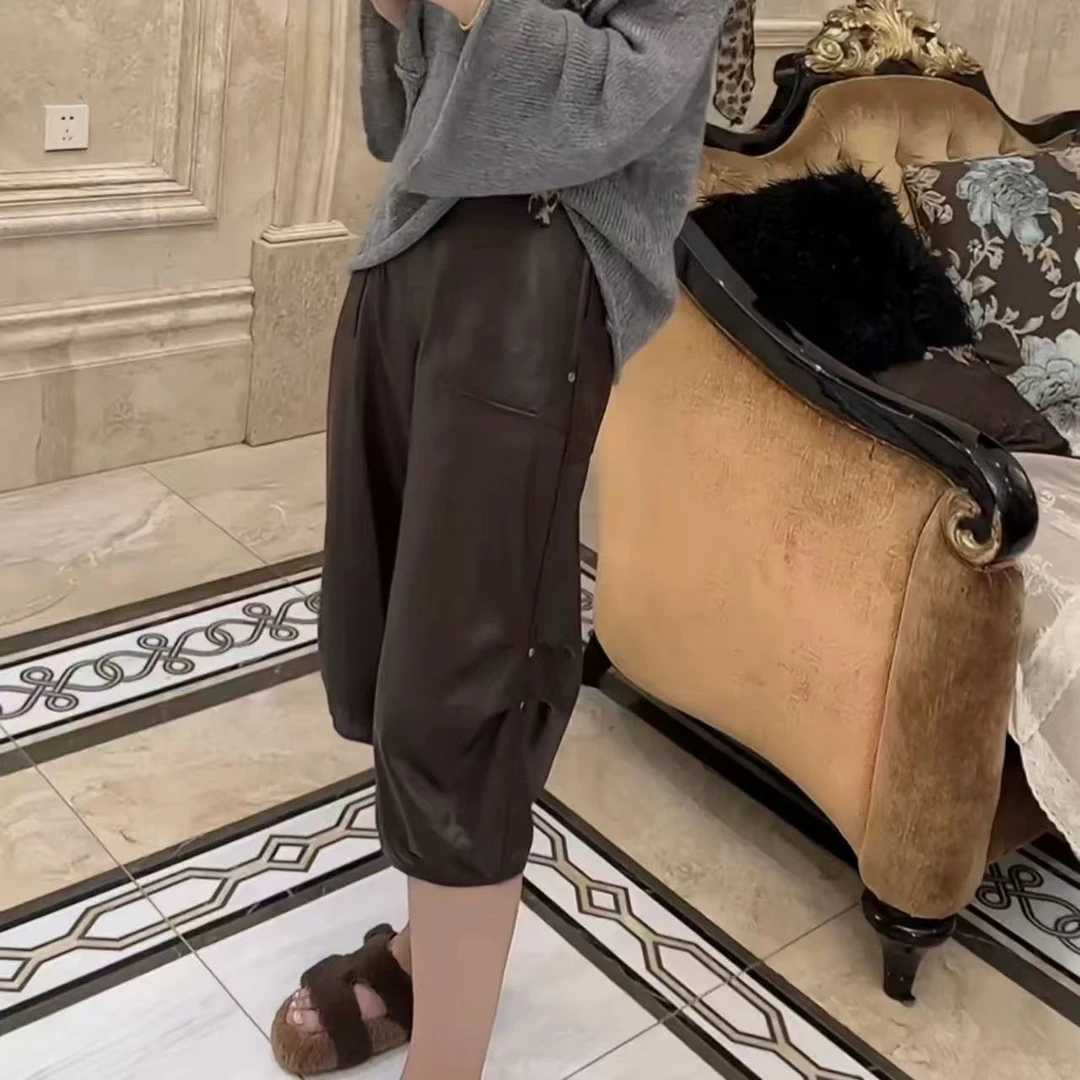 《刘夫人推荐》真皮纯色哈伦裤显瘦秋冬休闲裤透气韩版高腰七分裤