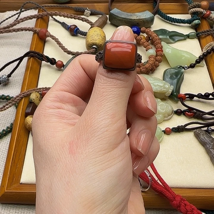 南红玛瑙戒指未镶嵌画****）