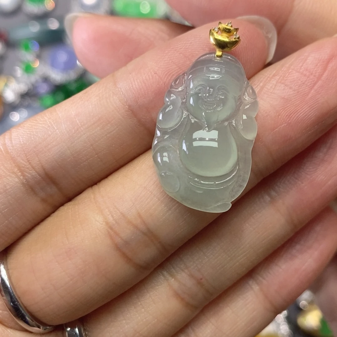 翡翠18K金镶嵌颈饰缅甸