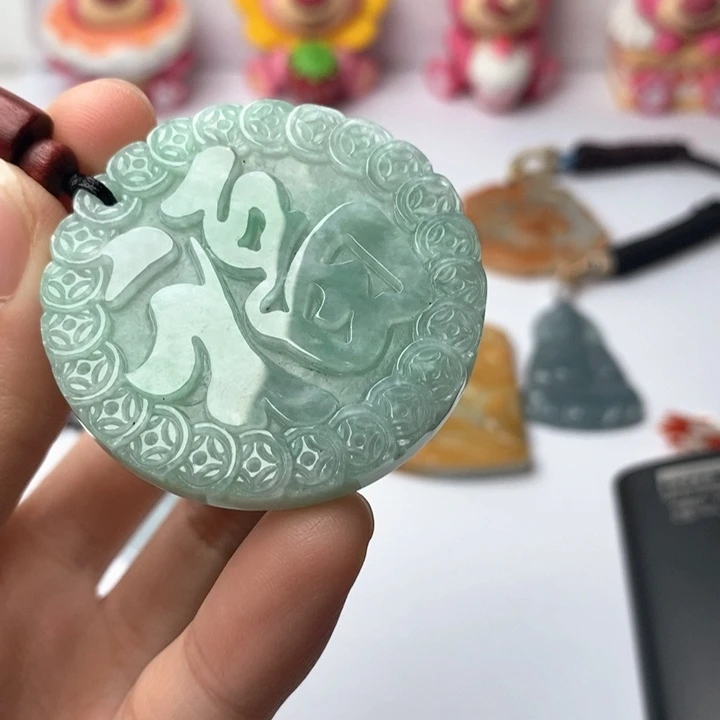 翡翠未镶嵌颈饰翡翠