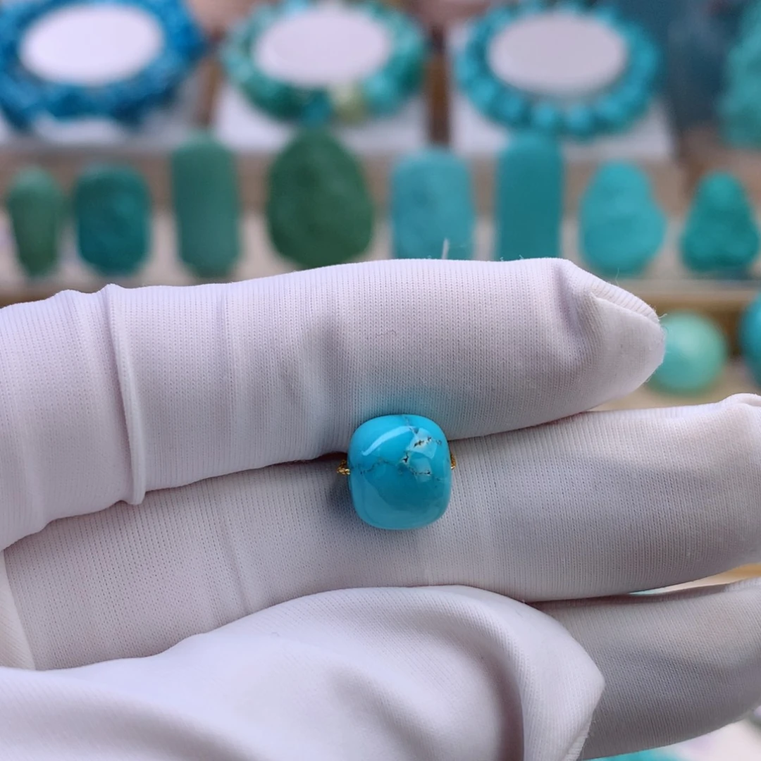 绿松石未镶嵌挂件