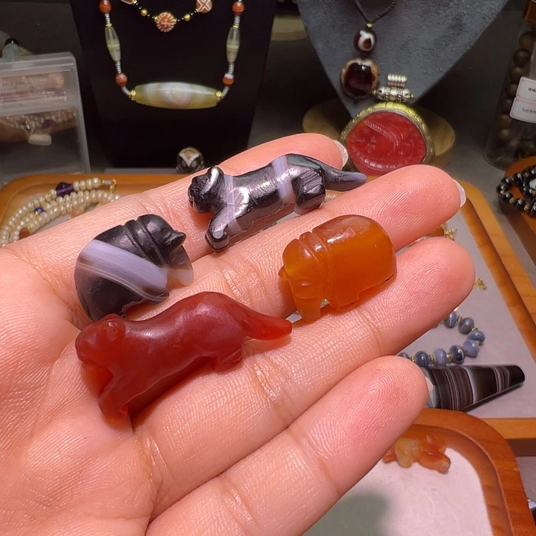 叮***叮树脂制品小动物各种各样