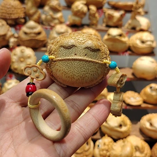 H***n竹竹根雕三足金蟾悟道