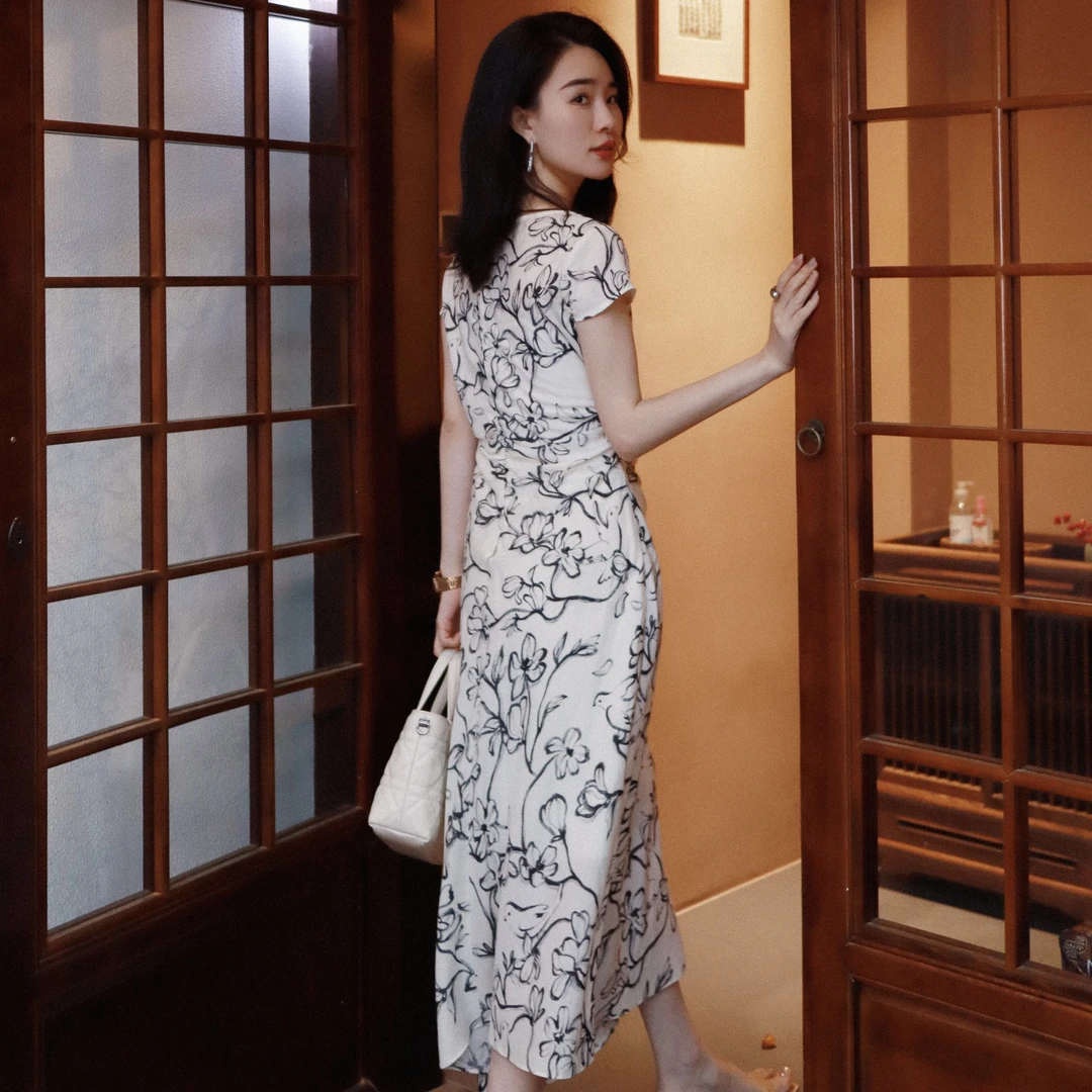 HELAAOMI “墨染幽兰”莱赛尔亚麻压褶收腰印花连衣裙CY5BB72629