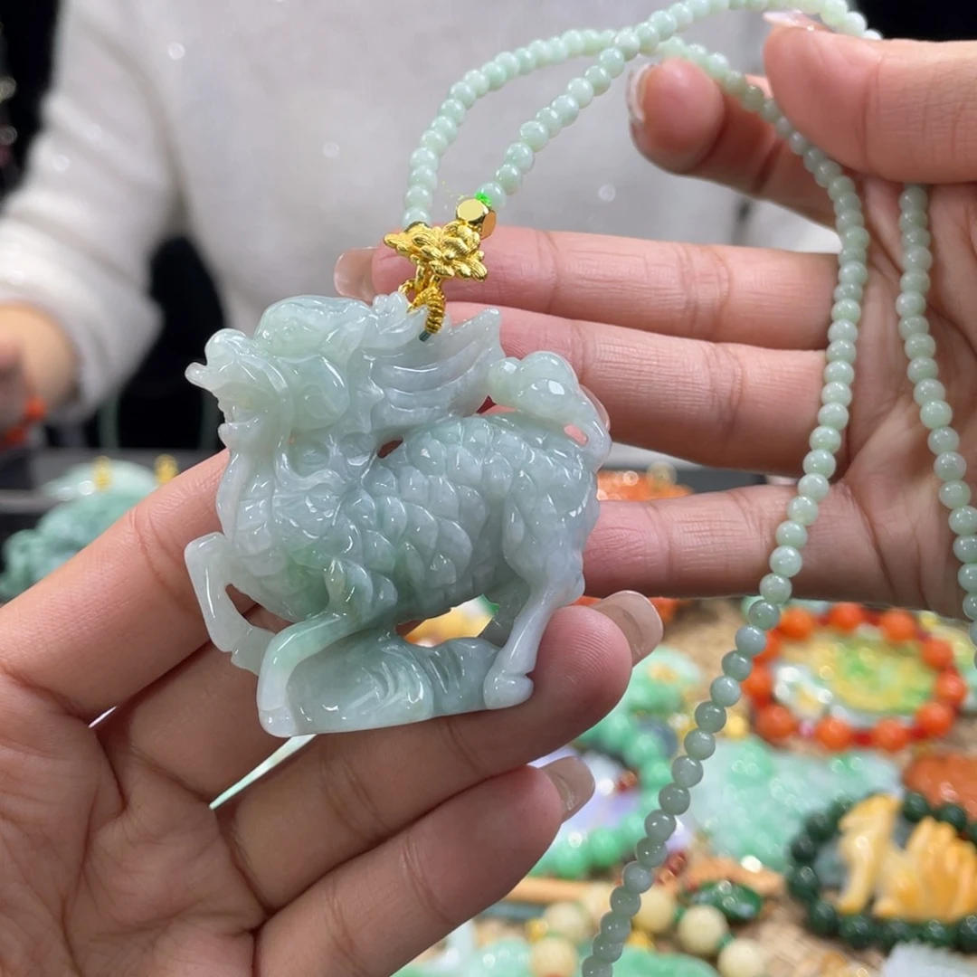 翡翠颈饰未镶嵌代编织