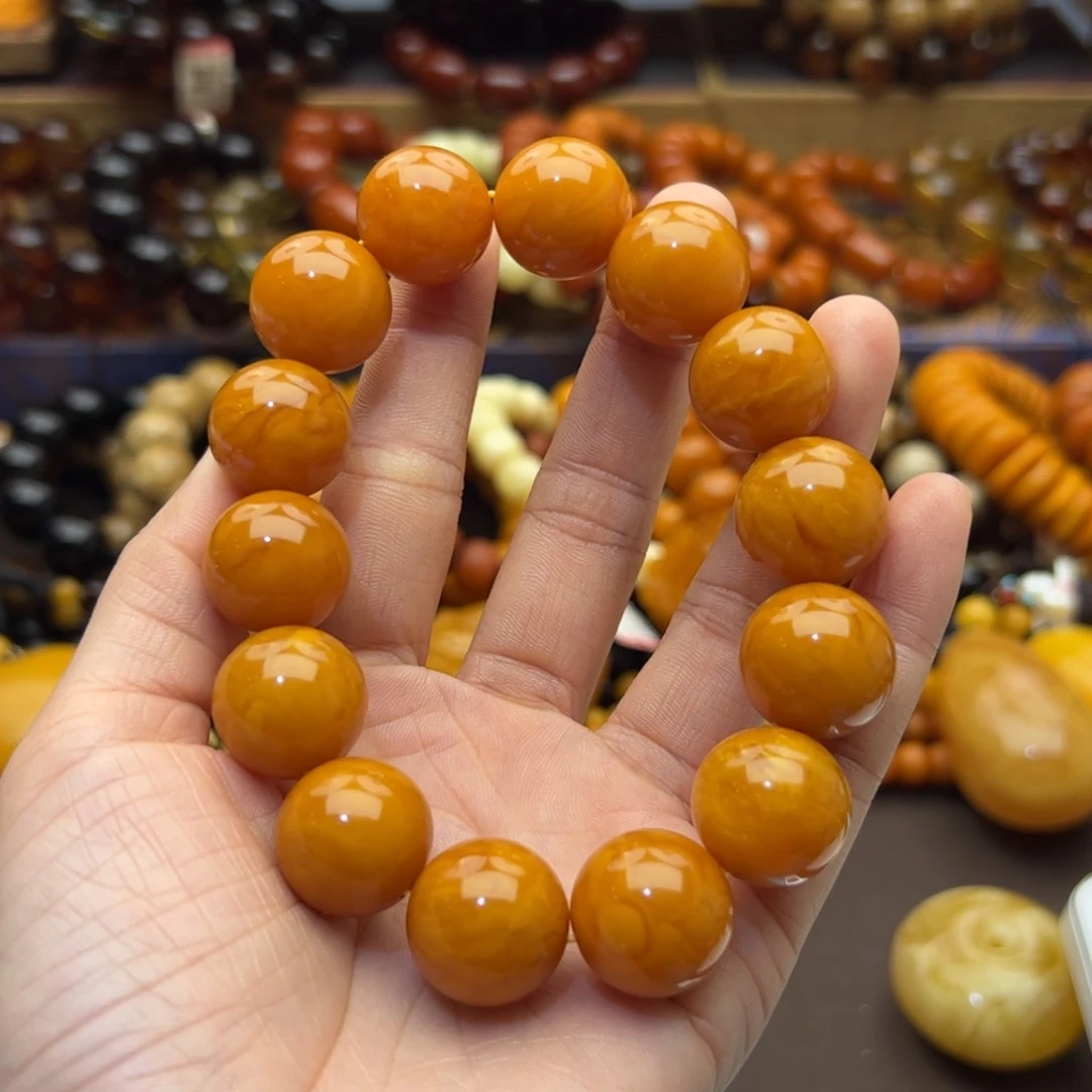 琥珀珠宝奇石未镶嵌