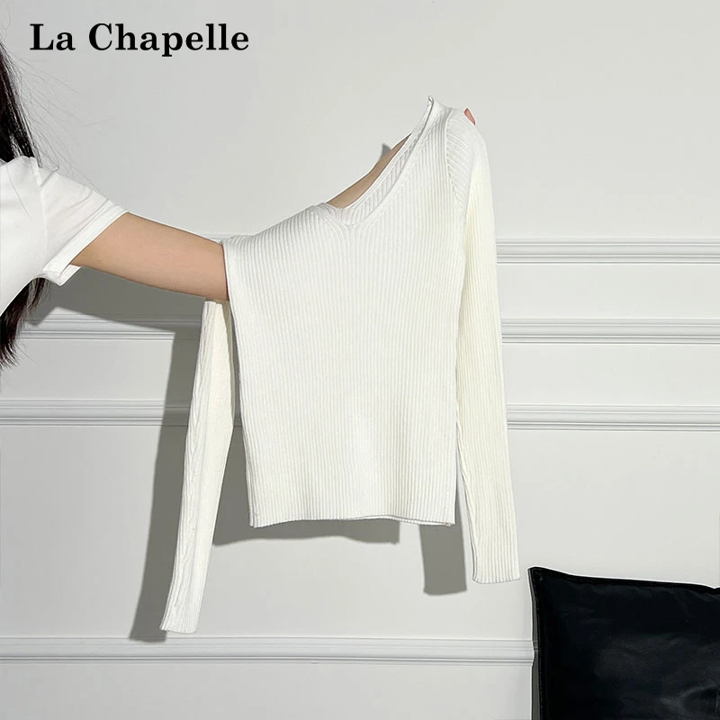 拉夏贝尔白色V领露背辣妹长袖针织打底衫女修身显瘦秋季长袖上衣