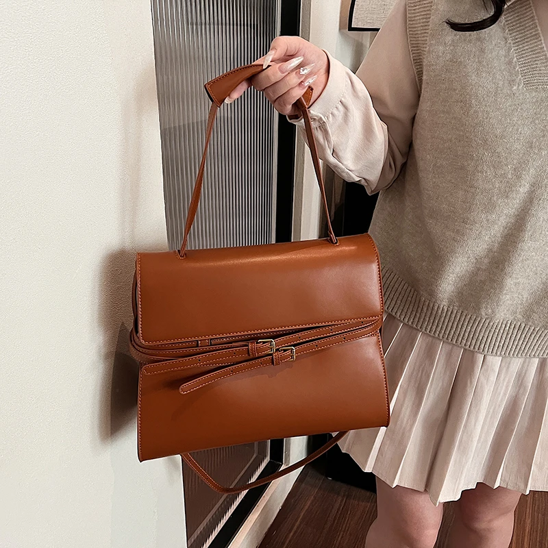 新款2025拉链通用简约风女时尚单肩小众轻奢百搭复古潮流手提大包