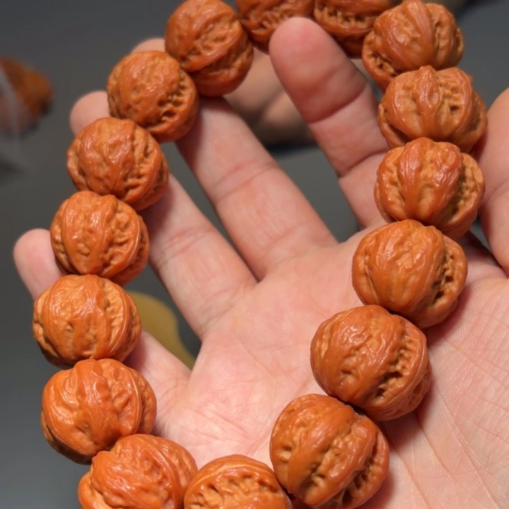 文玩核桃吊坠青龙珠7429