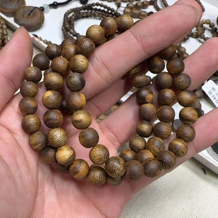 沉香沉香碎屑奇楠沉香圆珠单圈0.8-4g多样性发一条