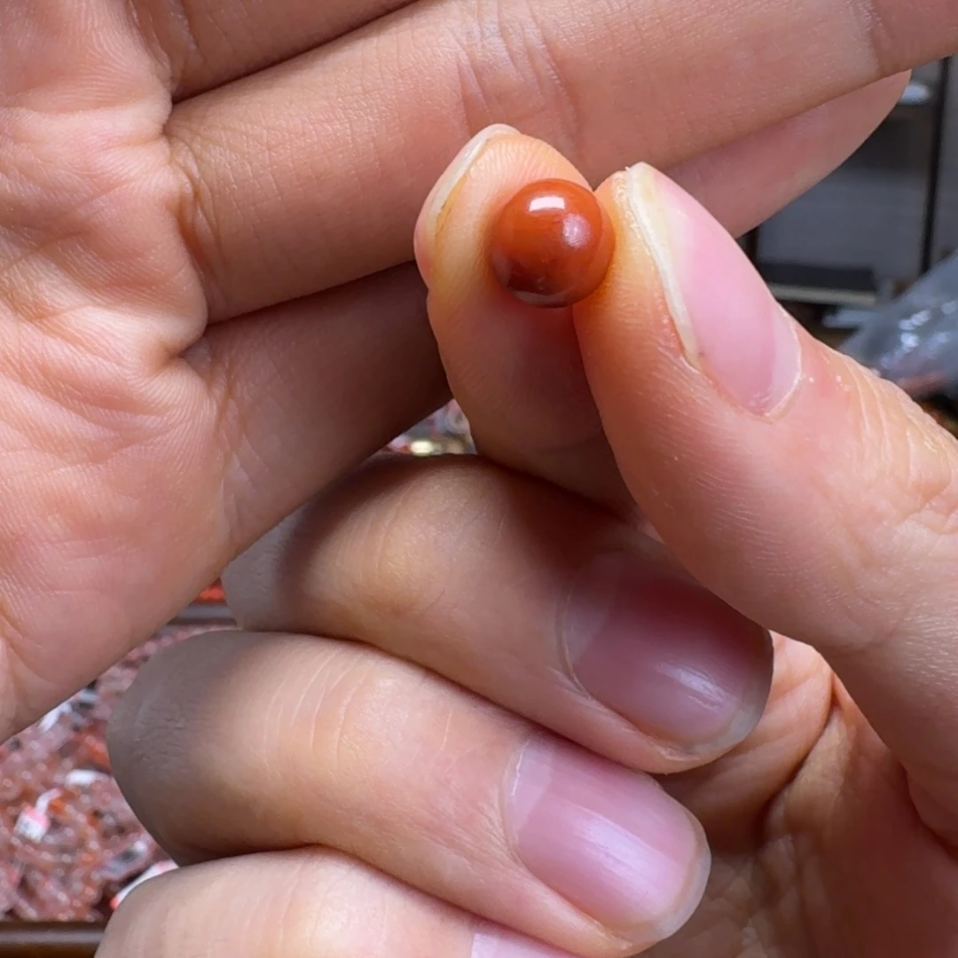 南红玛瑙未镶嵌珠宝半成品原矿柿子红单珠8mm