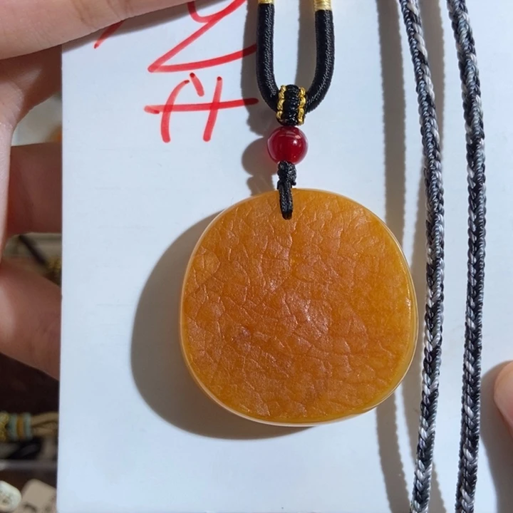 定制琥珀未镶嵌琥珀的