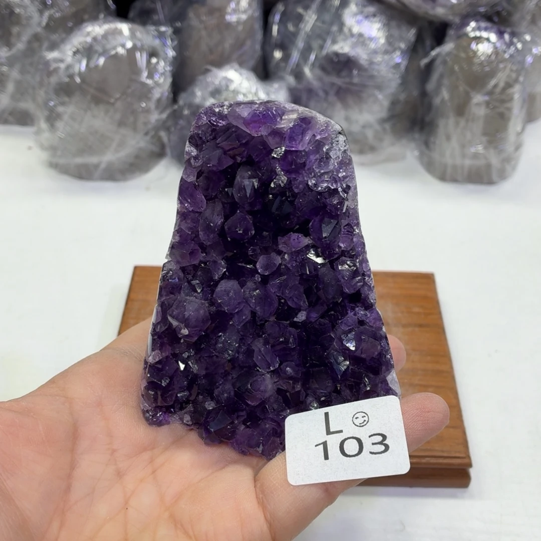 水晶摆件未镶嵌天然紫水晶