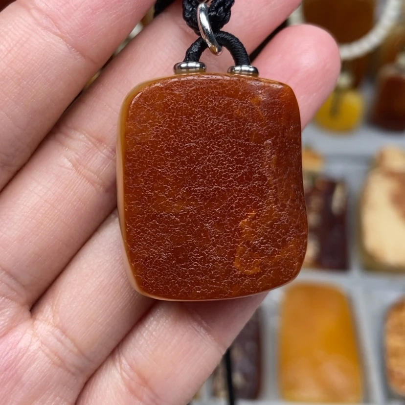 【闪购商品】未镶嵌颈饰琥珀