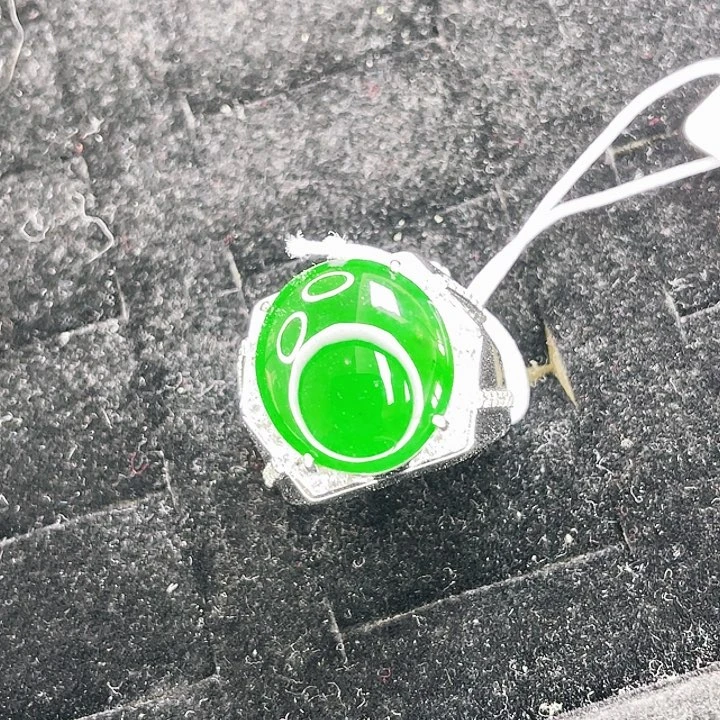 翡翠未镶嵌颈饰97