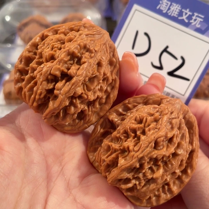 把件文玩核桃D52虎头43