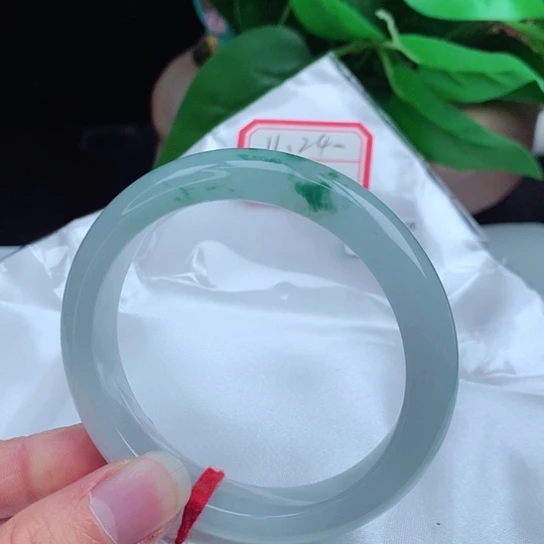 翡翠手镯足银镀金镶嵌       正圈55 冰飘蓝花