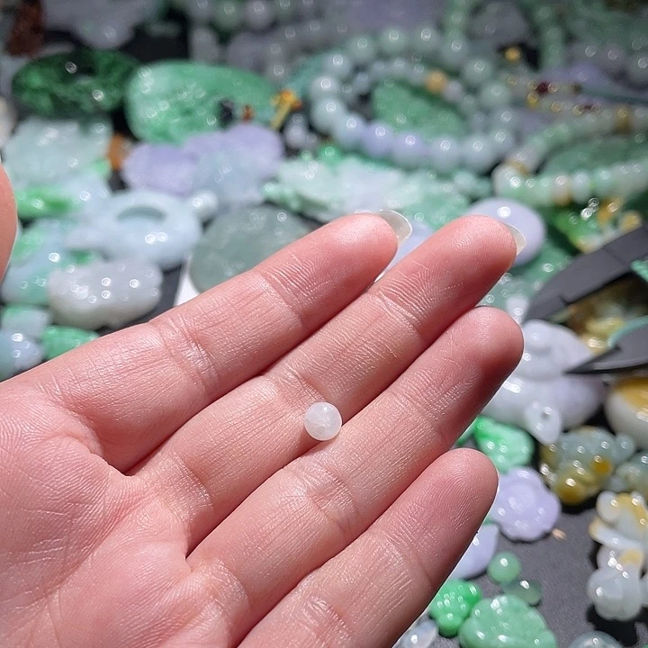 颈饰未镶嵌翡翠焱*天